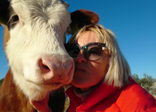 Fotografija 1 - Ivana Šimac Mehić predstavlja županiju na izboru za najuzorniju seosku ženu