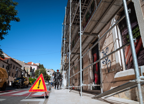 Fotografija 5 - Uklanjaju se dotrajali dimnjaci sa zgrade u Zvonimirovoj