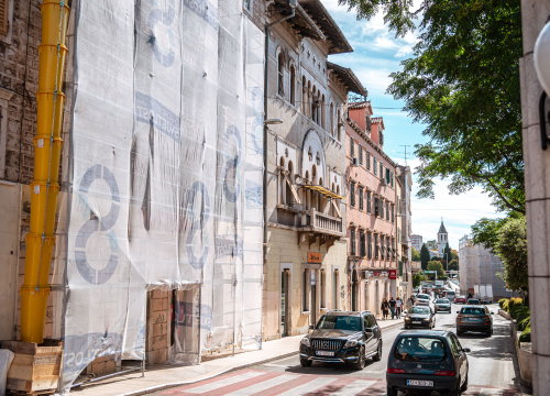 Fotografija 4 - Uklanjaju se dotrajali dimnjaci sa zgrade u Zvonimirovoj