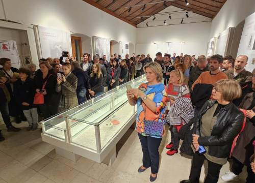 Fotografija 13 - Otvorena izložba 'Et post mortem vita' u kninskom muzeju