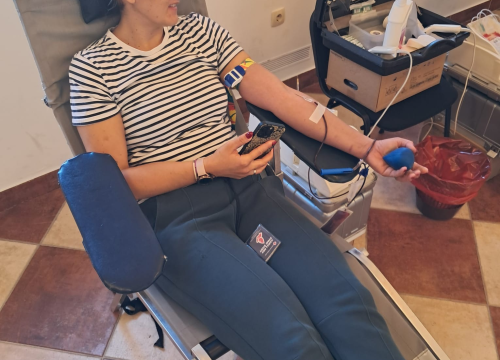 Fotografija 1 - Darivatelji krvi u Rogoznici prikupili 30 doza 'tekućine koja život znači'