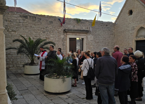 Fotografija 11 - Šibenčani proslavili peti petak u Velikoj devetnici pred blagdan sv. Nikole Tavelića