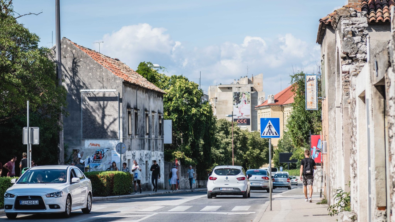 Vozačica (54) u Šibeniku naletjela na 86-godišnjeg pješaka: Dobio ozljede opasne po život