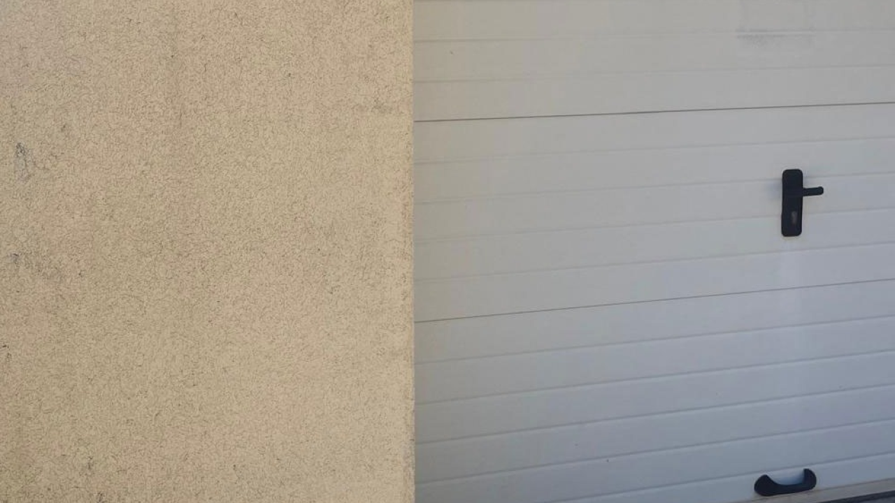 Stanari Jamnjaka ogorčeni: 'Naša ulica pretvorena je u pseći toalet'