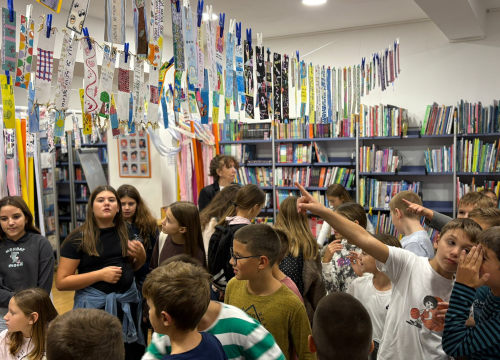 Fotografija 4 - Izložba Straničnik otvorena na Dječjem odjelu šibenske knjižnice, proglašeni i pobjednici likovnog natječaja