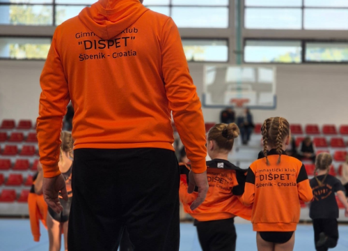 Fotografija 7 - FOTO Gimnastički klub Dišpet ugostio 3. kolo regije Jug, seniorkama ekipno zlato