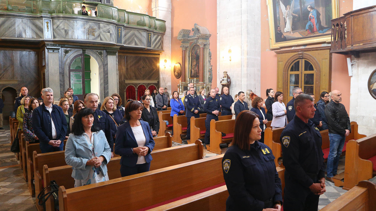 Blagdan zaštitnika PU šibensko-kninske proslavljen u Skradinu