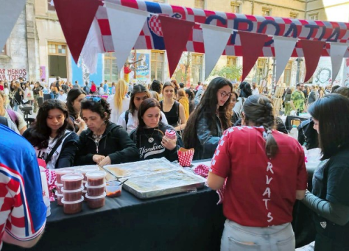 Istraživanje o Hrvatima u J. Americi: Najveći interes za povratak među mladim ženama