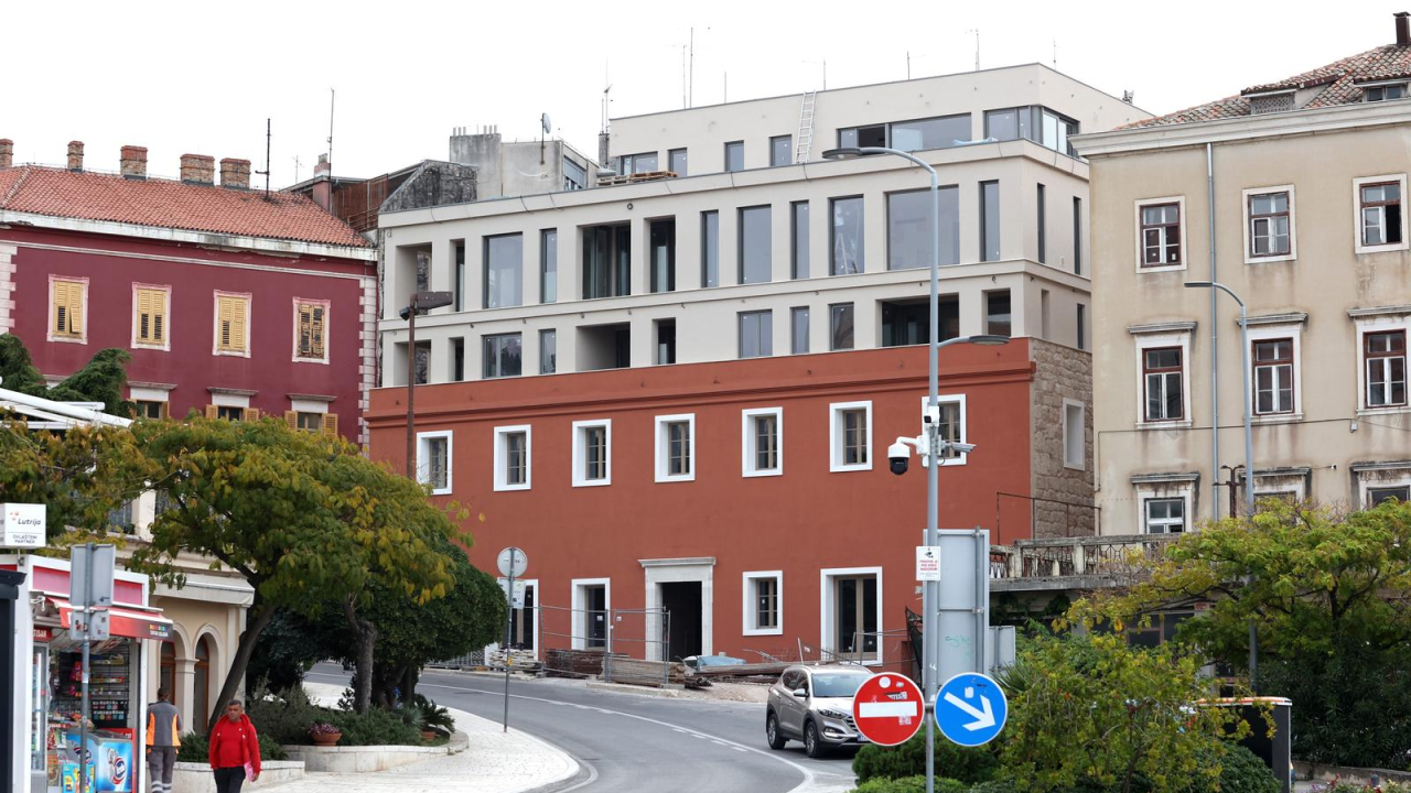 Zgrada bivše Revije zasjala u novom ruhu: Umjesto tvorničkih pogona luksuzni stanovi