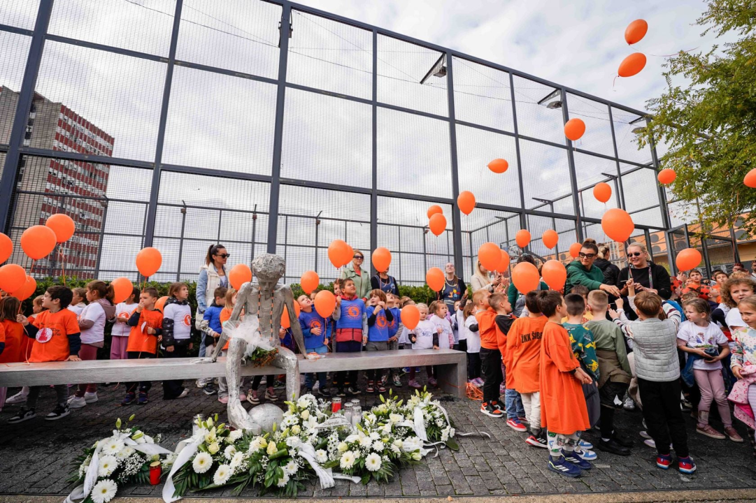 Draženu 61 balon za 61. rođendan: Šibenik obilježio rođendan svog košarkaškog velikana