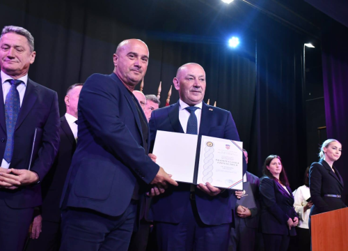 Ministar Medved uručio braniteljsku zahvalnicu 142. DP drniške brigade