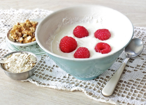 Često imate želju za slatkim? Utažite je prirodnijim alternativama