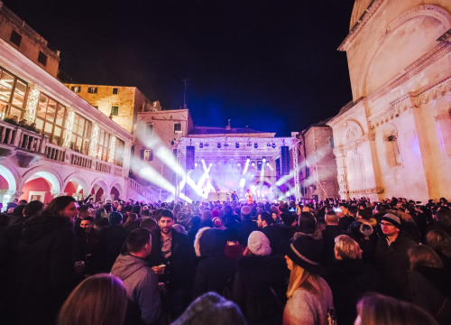 Kojeg izvođača želite za doček Nove godine: 'Šibenik je rasadnik dobrih pjevača, pa neka oni pjevaju'