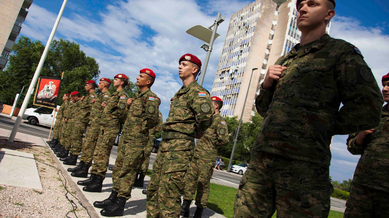 Službeno je, Sabor izglasao uvođenje obaveznog vojnog roka