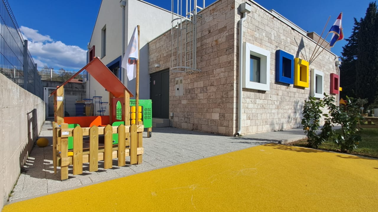 Dječji vrtić Koštelice u Gradcu dobio novouređeno i opremljeno igralište