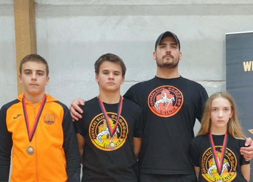 Hrvačima Šibenika dvije medalje s Prvenstva Hrvatske te tri s tuzlanskog turnira