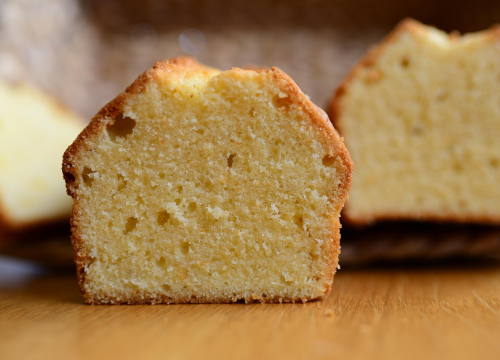 Brz, jednostavan, sočan i pravi jesenski recept za kolač od mandarina