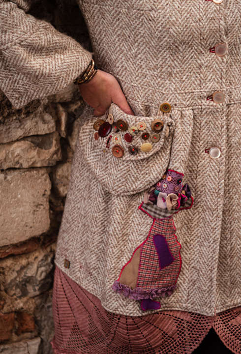 FOTO Modni raj u Šibeniku: Otkrijte ekskluzivne kolekcije hrvatskih dizajnera u Galeriji Juraj Dalmatinac!