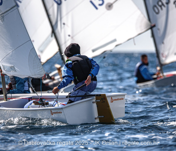 Šibenčani Ivano i Matej Gović u zlatnoj skupini Halloween Regatte u Piranu