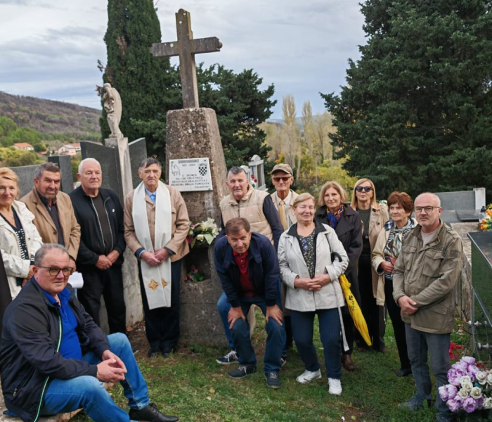 Obljetnica Hrvatskog kraljevstva: Nova spomen ploča postavljena na groblju sv. Jure u Rupama