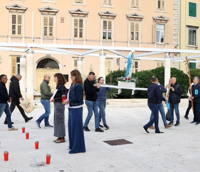 Redovito molitveno okupljanje u Šibeniku obilježile poruke o nasilju nad ženama