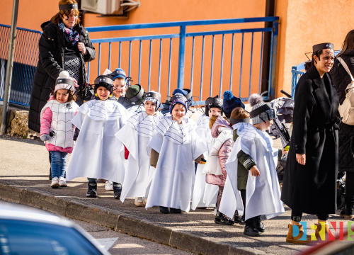 Fotografija 19 - Šarenilo dječje maškarane povorke preplavilo Drniš