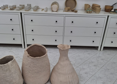 Fotografija 4 - Daliborka Škevin, u sporom ritmu otoka i lončarskog kola, u Murteru stvara keramiku s dušom