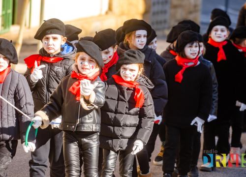 Fotografija 6 - Šarenilo dječje maškarane povorke preplavilo Drniš