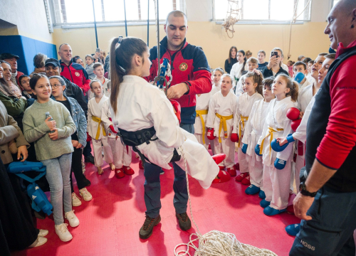 Fotografija 18 - Mladi karataši otvorili novu sezonu Lige klubova uz edukativnu prezentaciju šibesnkih HGSS-ovaca