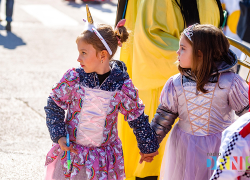 Fotografija 18 - Šarenilo dječje maškarane povorke preplavilo Drniš