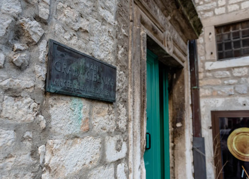 Filter mjehurići: Na okruglom stolu saznajte kako se zaštititi od lažnih vijesti