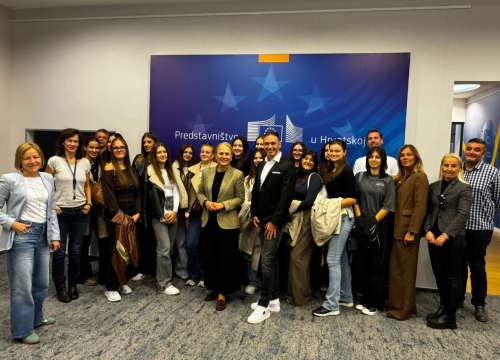 Učenici Ekonomske škole u Kući Europe sudjelovali u simulaciji rada Europskog parlamenta